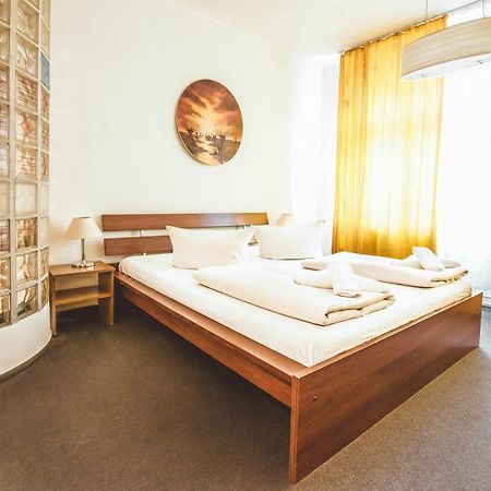 Pension Bolgerini Inn Berlin Exterior foto