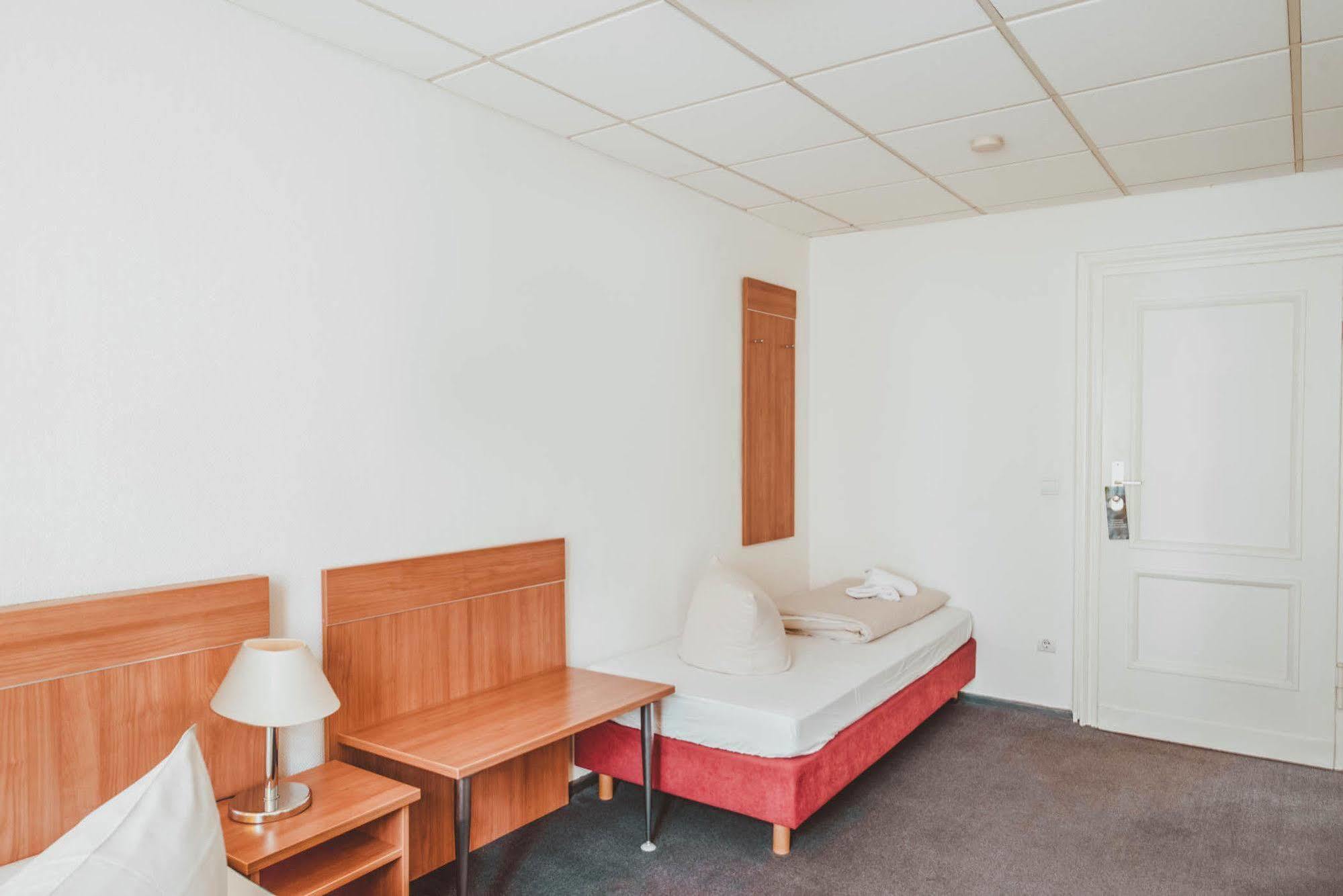Pension Bolgerini Inn Berlin Exterior foto