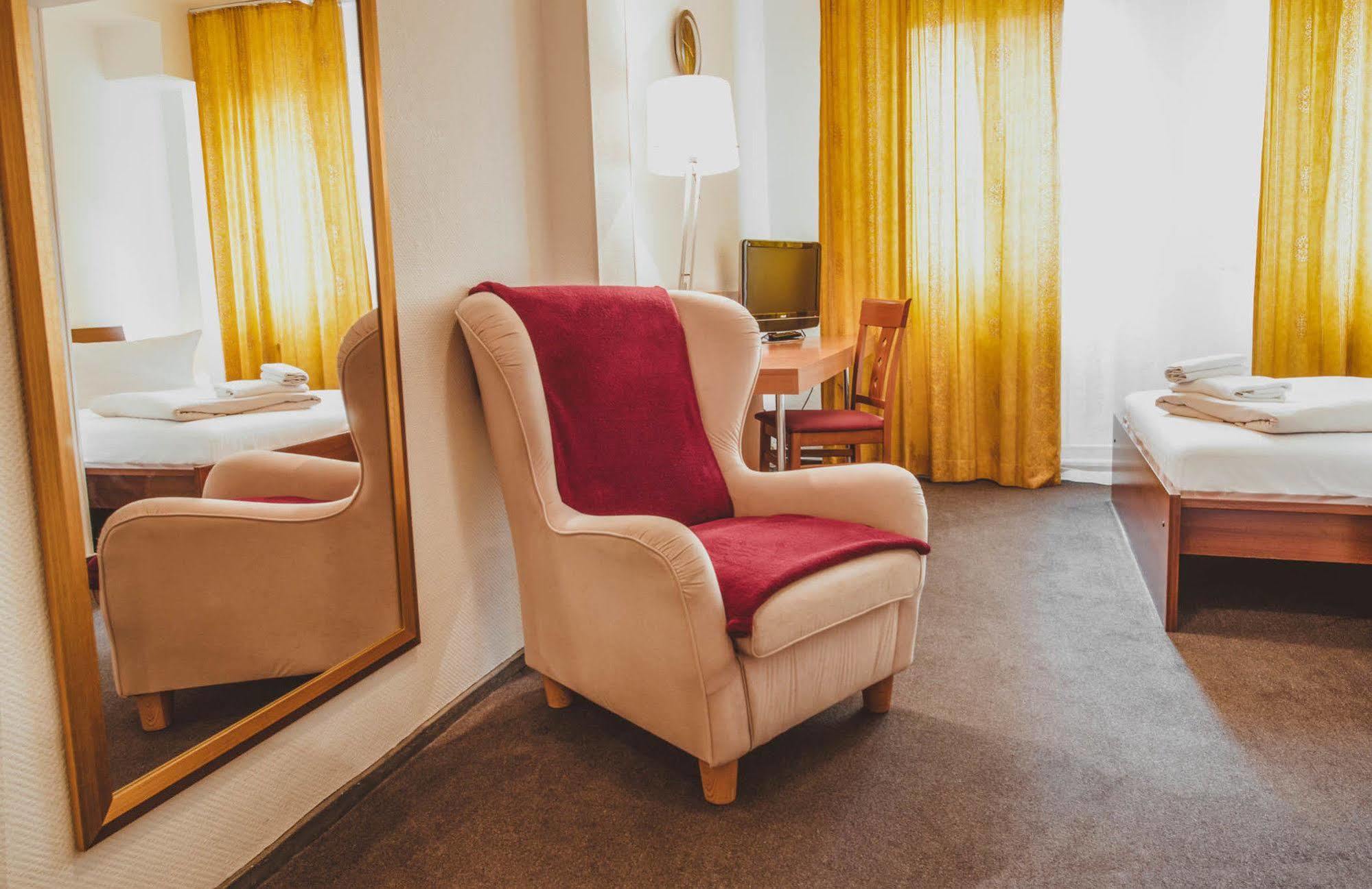 Pension Bolgerini Inn Berlin Exterior foto